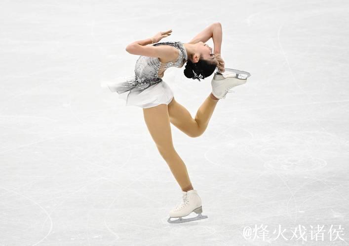 张瑞阳发挥亮眼 中国队赢得女子单人滑冬奥资格