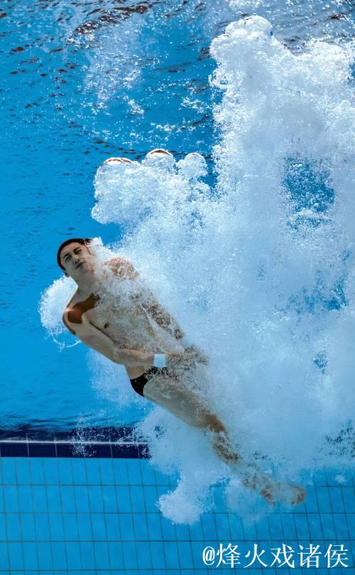 练俊杰勇夺全运会男子跳水个人全能金牌